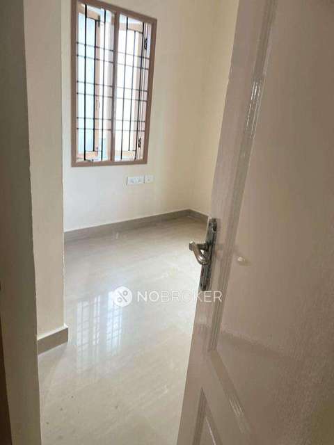 4+ BHK Flat For Sale  In Pallikaranai
