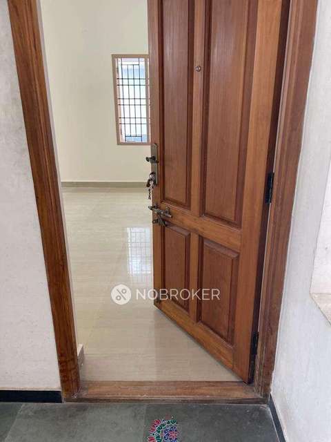 4+ BHK Flat For Sale  In Pallikaranai