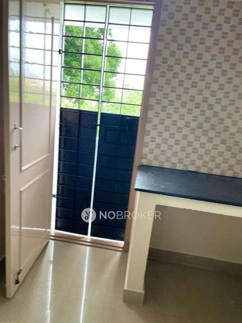 4+ BHK Flat For Sale  In Pallikaranai