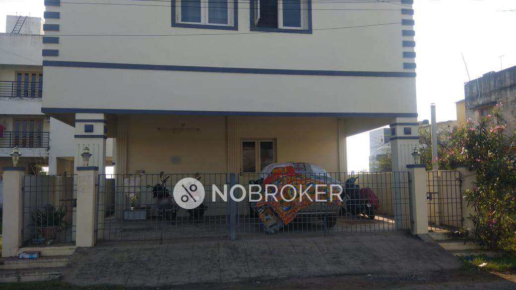 2 BHK Flat In Stand Alone  For Sale  In Pallikaranai