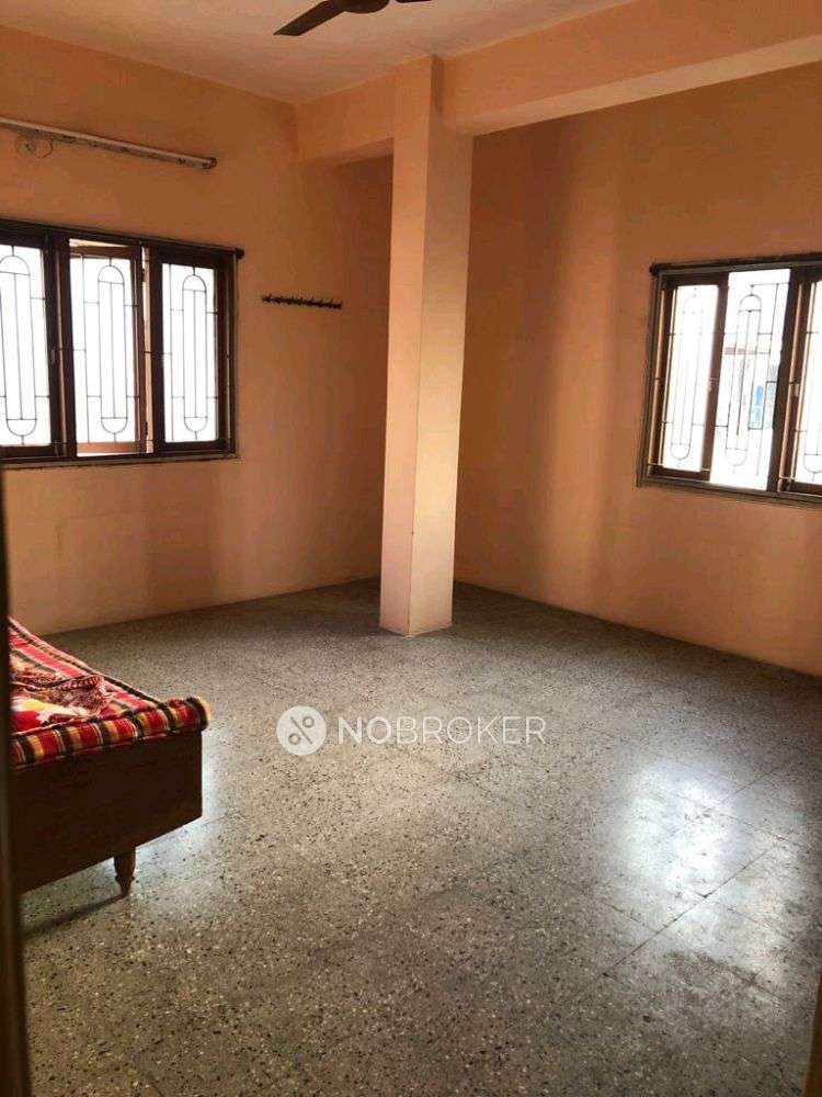 Standalone building Toli Chowki Rent WITHOUT BROKERAGE Semifurnished