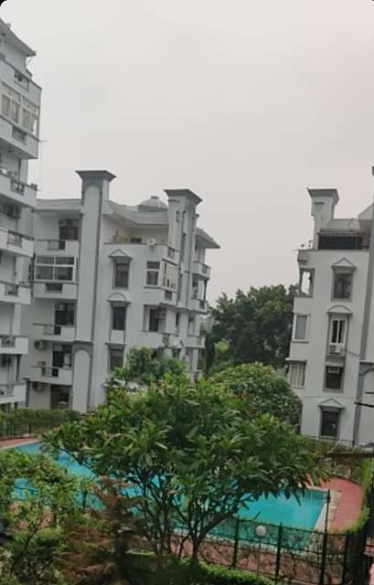 3 BHK Flat In Mahagun Manor For Sale  In Sector 50