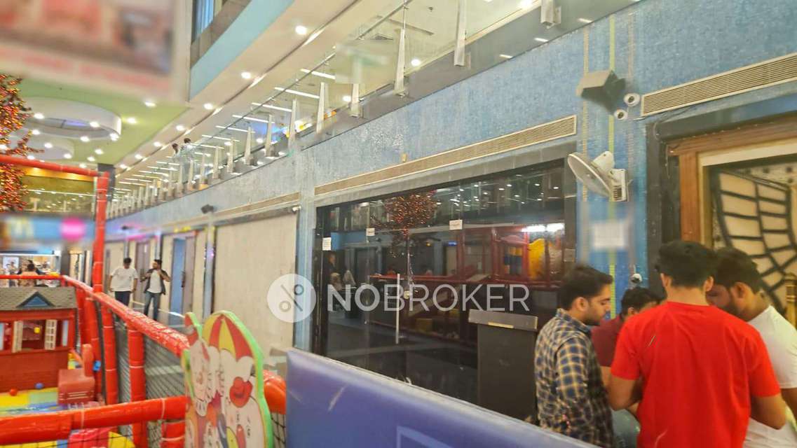 Showroom in Shahdara, Delhi for sale 