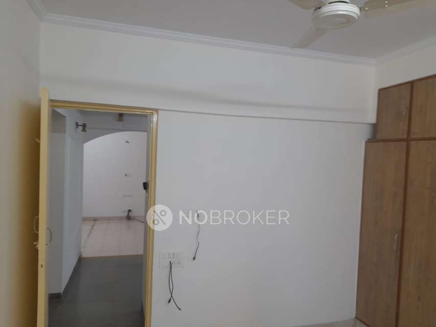 2 BHK Flat In Vijay Vijay Park, Kasarvadavali For Sale  In Kasarvadavali