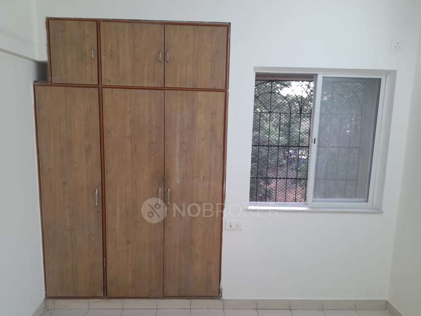 2 BHK Flat In Vijay Vijay Park, Kasarvadavali For Sale  In Kasarvadavali