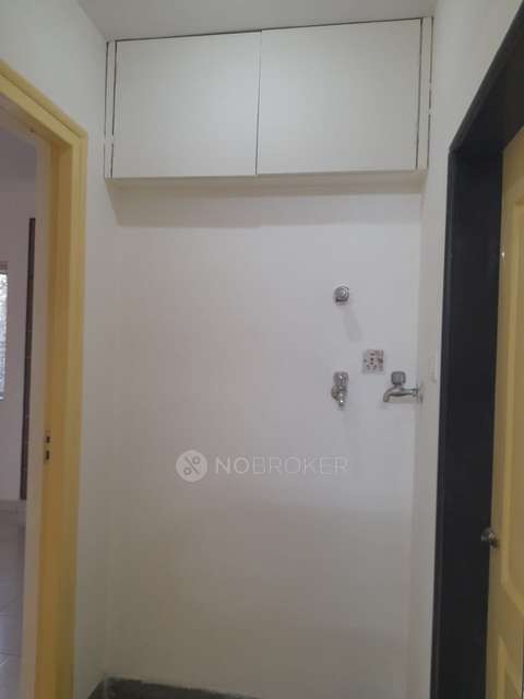 2 BHK Flat In Vijay Vijay Park, Kasarvadavali For Sale  In Kasarvadavali