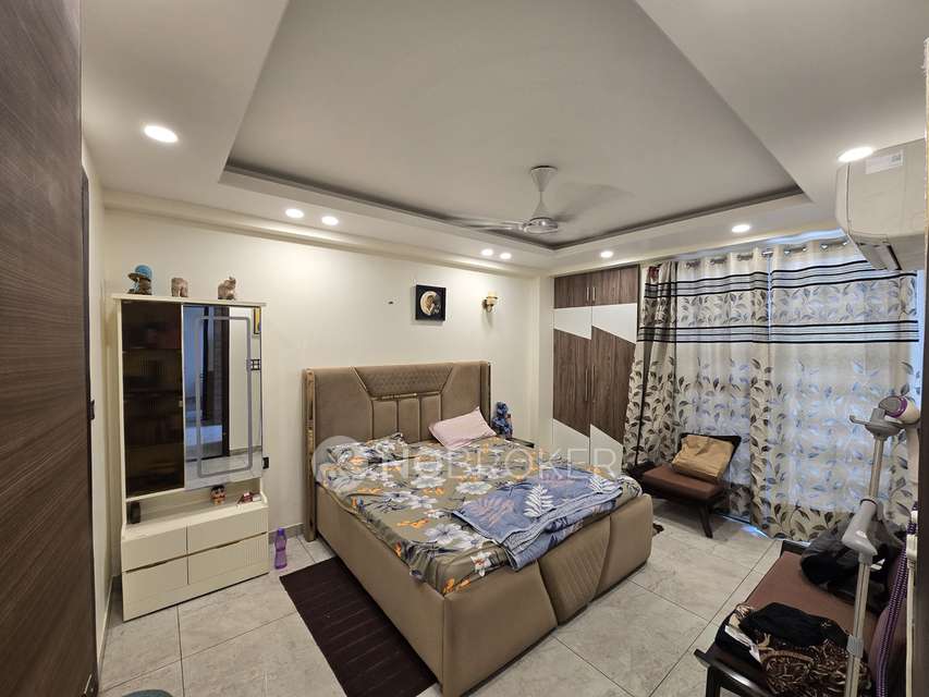 2 BHK Flat In Sushant Lok 3 for Rent  In Sector 57