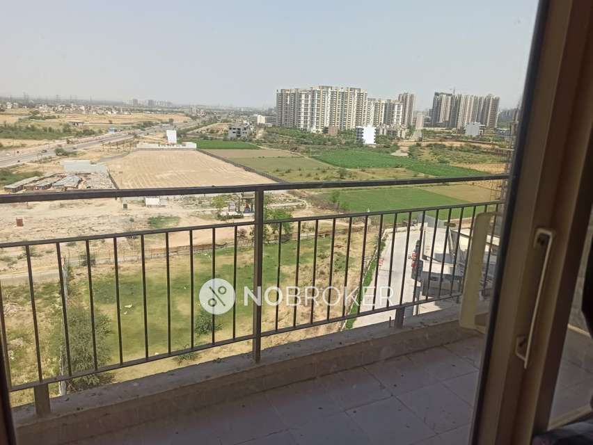 2 BHK Flat In Zara Aavaas For Sale  In Sector 104