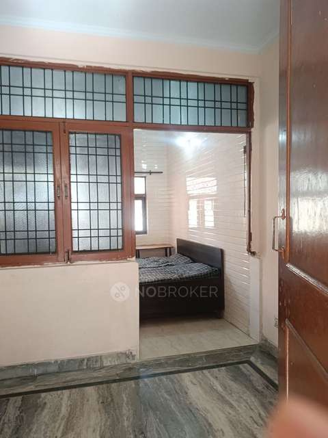 1 BHK Flat for Rent  In Sector 45