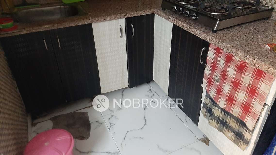 1 BHK Flat In East Platinum For Sale  In Sector 44, Noida