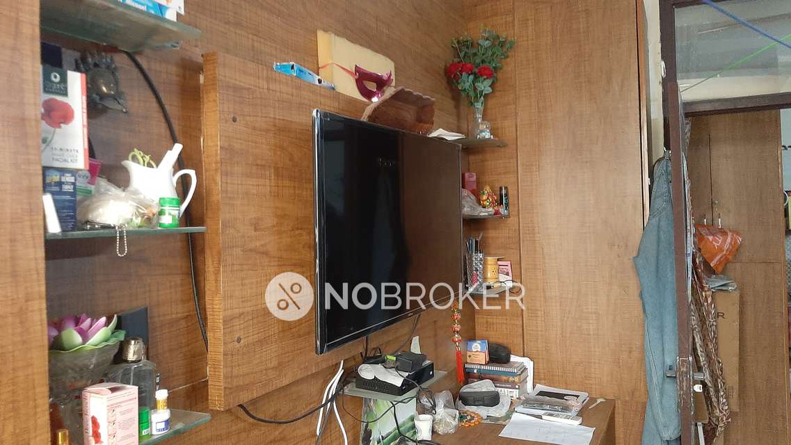 1 BHK Flat In East Platinum For Sale  In Sector 44, Noida