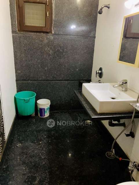 3 BHK Flat In Hargobind Enclave For Sale  In Karkardooma