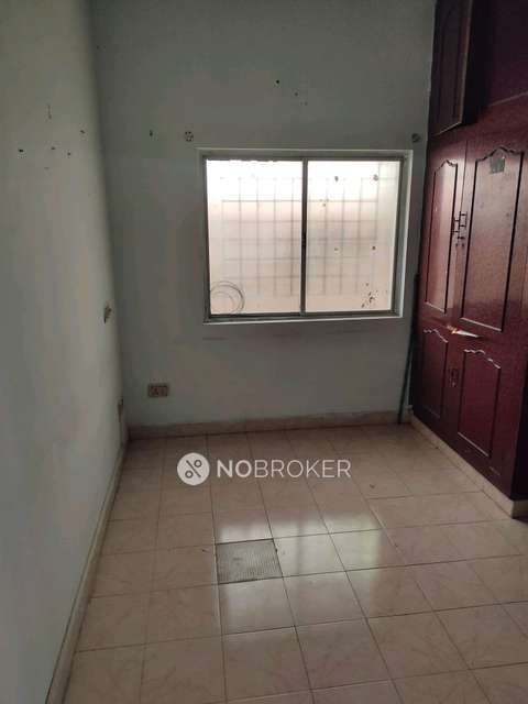 2 BHK Flat In Alakhnandha Apartment For Sale  In Anna Nagar