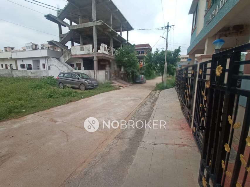 2 BHK Flat In Gayathri Enclave  For Sale  In Kundanpally