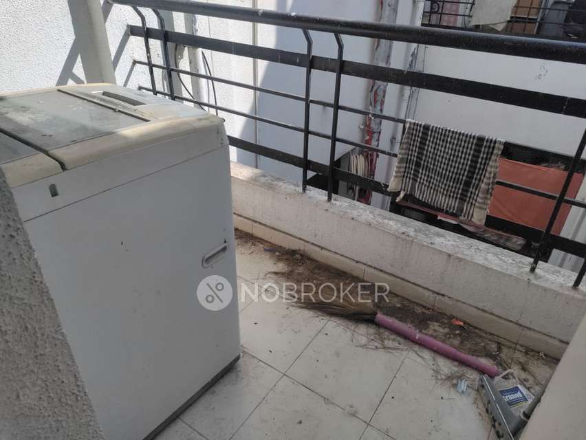 1 BHK Flat In Swapnalok for Rent  In Papde Wasti