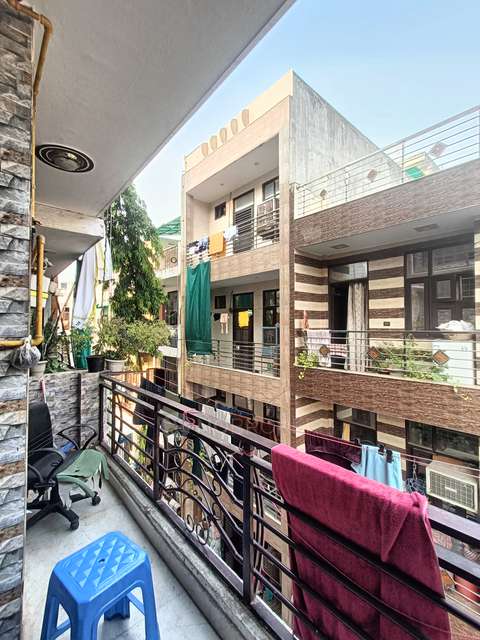 2 BHK Flat For Sale  In Janakpuri