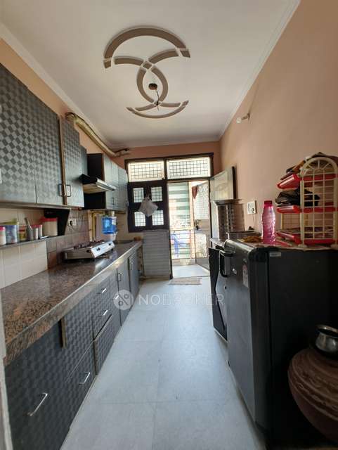 2 BHK Flat For Sale  In Janakpuri