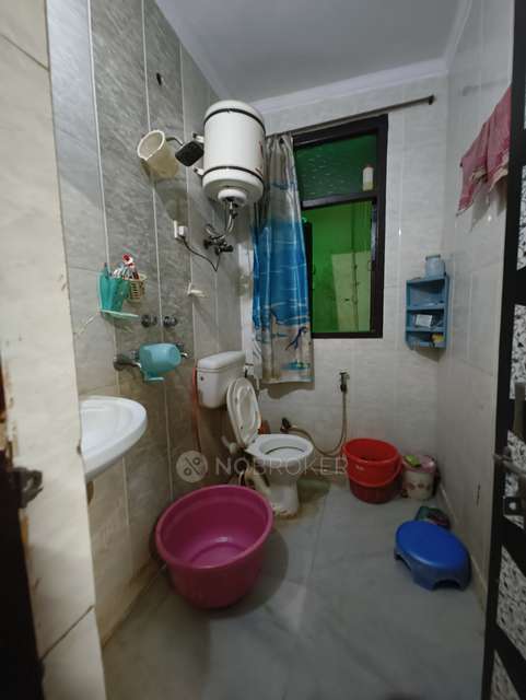 2 BHK Flat For Sale  In Janakpuri