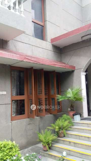 4+ BHK Flat For Sale  In Sector 14
