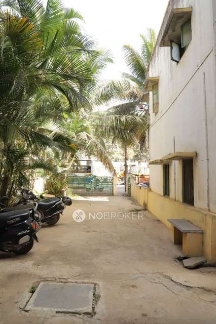 4+ BHK Flat For Sale  In Mathikere