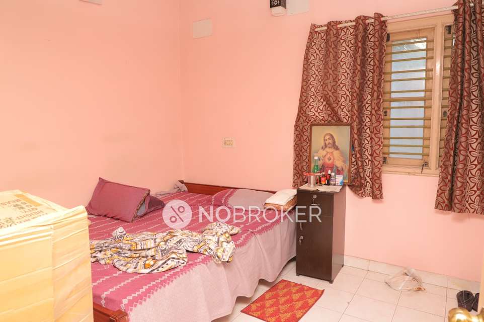 4+ BHK Flat For Sale  In Mathikere