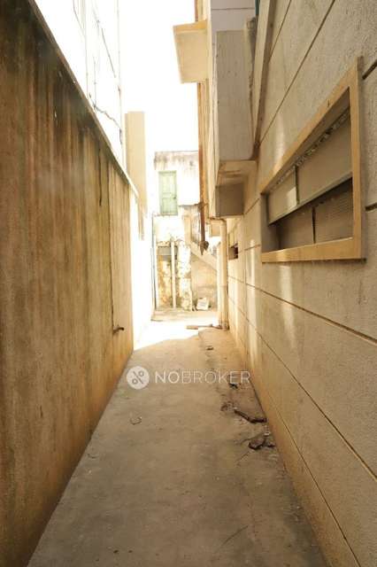 4+ BHK Flat For Sale  In Mathikere