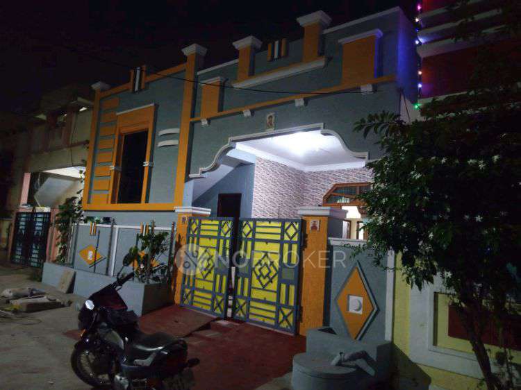 2 BHK House for Rent  In Sri Veera Narasimha Nilayam,h.no: 4-6-70