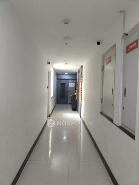 2 BHK Flat In Sunteck Gilbird For Sale  In Andheri West