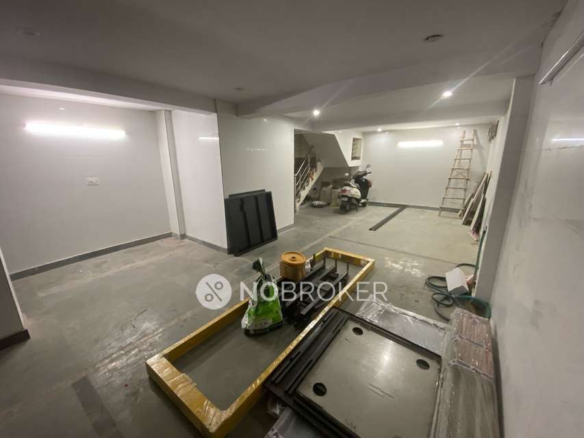 1 BHK Flat In Standalone Building  For Sale  In  Tilak Nagar