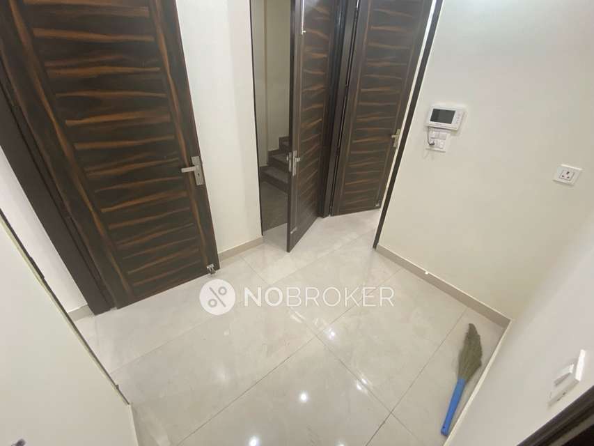 1 BHK Flat In Standalone Building  For Sale  In  Tilak Nagar