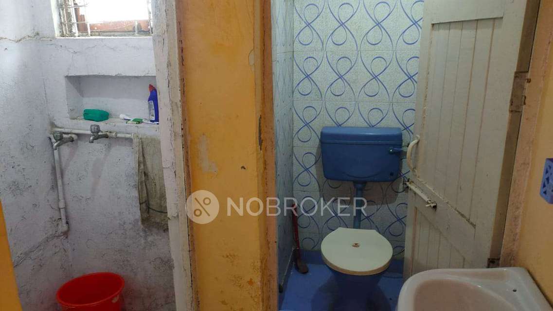 1 BHK Flat In Dda Lig Flats For Sale  In Dilshad Garden