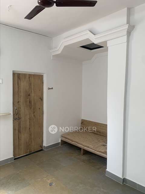 2 BHK Flat In Pawar Building for Rent  In Dhankawadi 