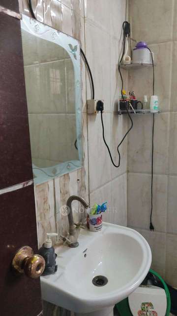3 BHK Flat In Indraprastha Colony Extesion 2 For Sale  In Indraprastha Colony