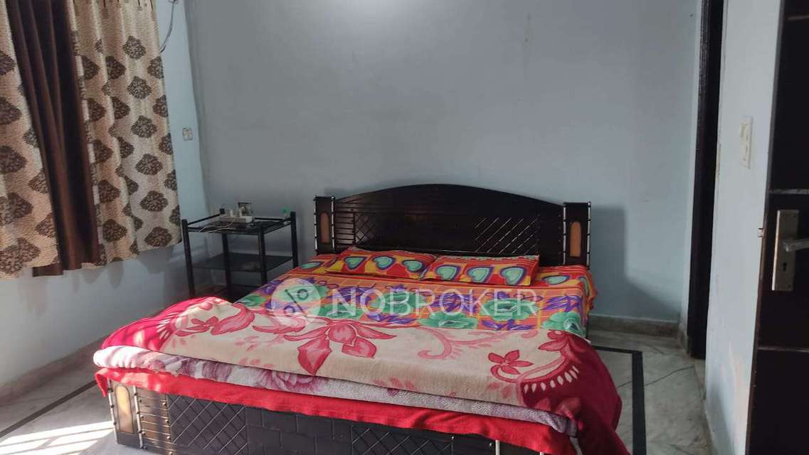 3 BHK Flat In Indraprastha Colony Extesion 2 For Sale  In Indraprastha Colony