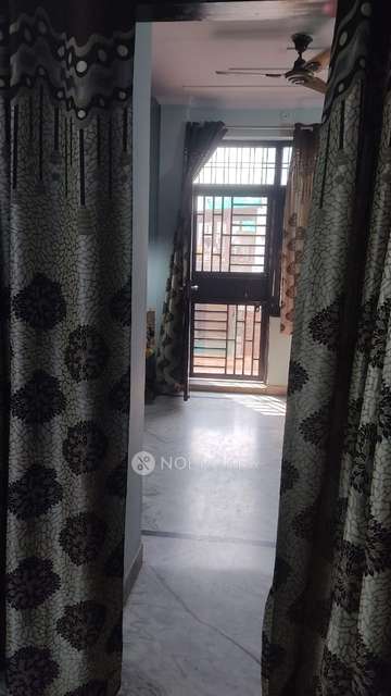 3 BHK Flat In Indraprastha Colony Extesion 2 For Sale  In Indraprastha Colony