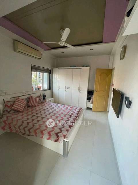 2 BHK Flat In Anand Park Society For Sale  In Guru Nanak Nagar