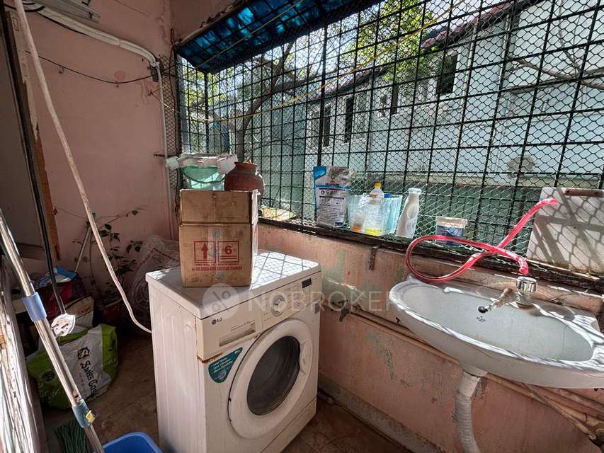 2 BHK Flat In Taraka Towers For Sale  In West Marredpally