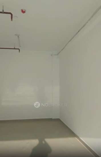 Shop in Nirala Estate Phase 1, Greater Noida for Rent 