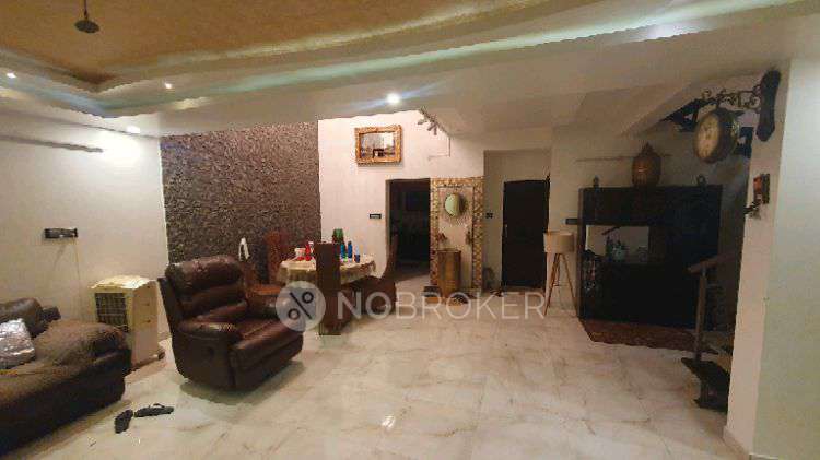 4 BHK House for Rent  In 7th Main Road