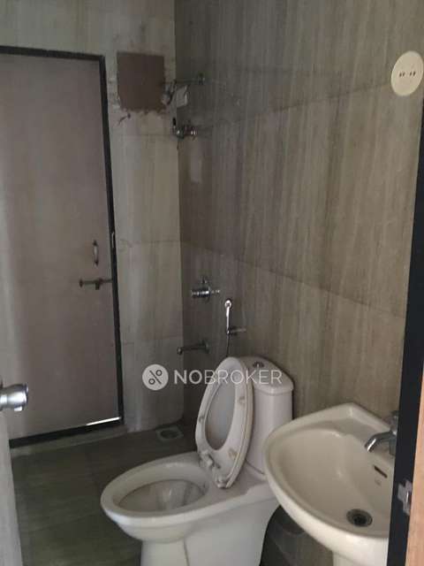 2 BHK Flat In Manomay Housing Society  For Sale  In Kharghar