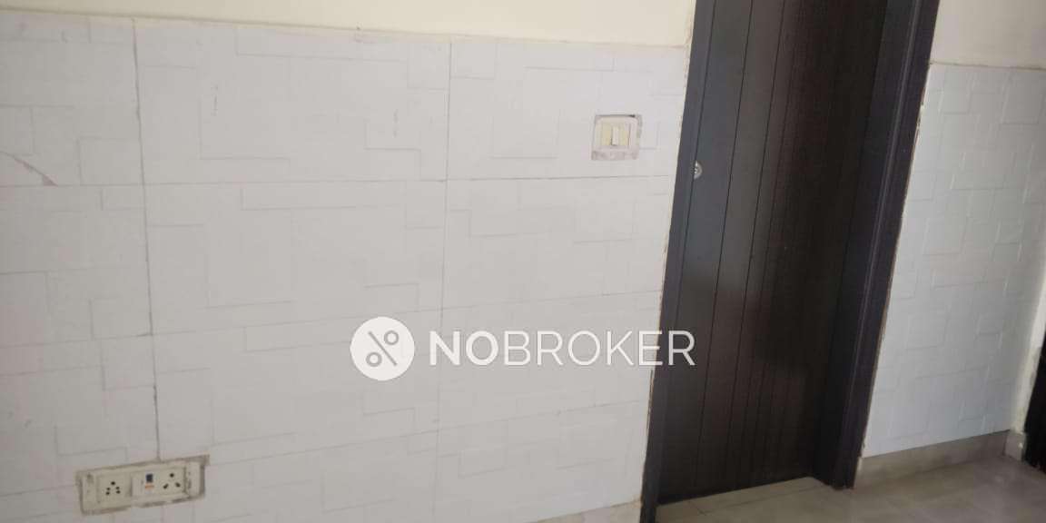 1 BHK Flat In Ganga Apprtment  For Sale  In Chattarpur Enclave