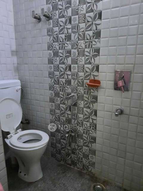 2 BHK Flat In Standalone Building  For Sale  In Saket