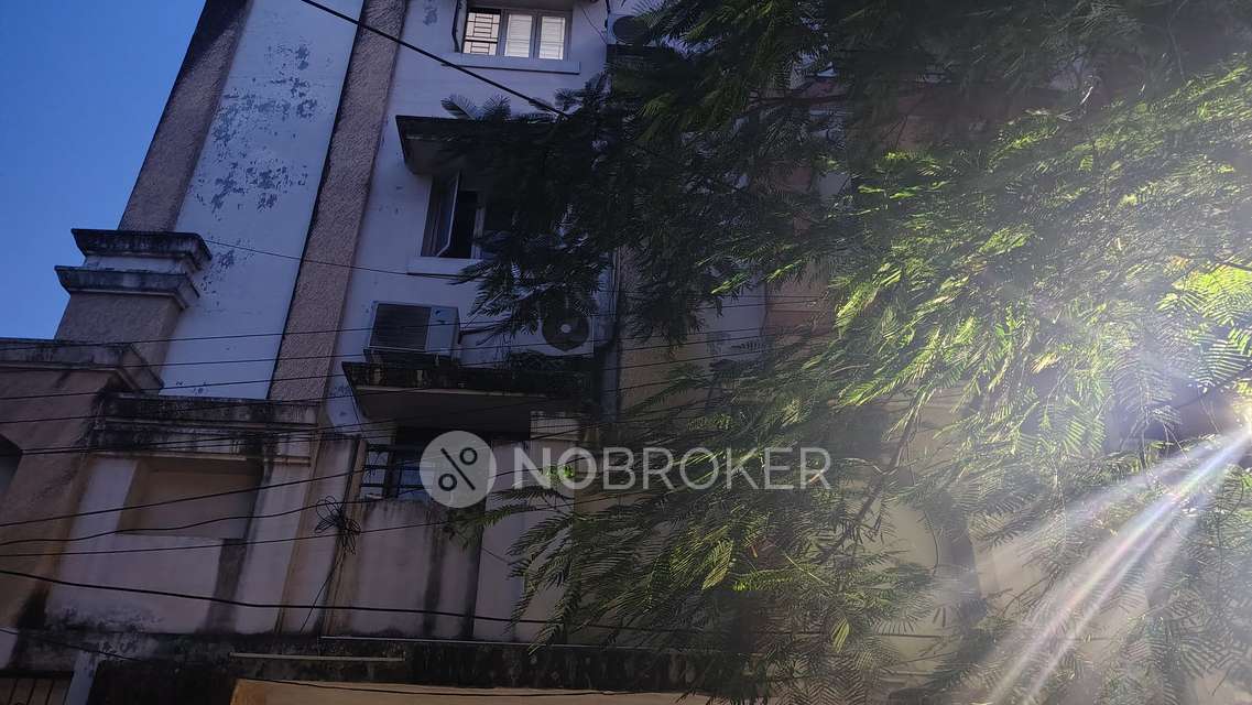 3 BHK Flat In Uma Park Side For Sale  In Banjara Hills