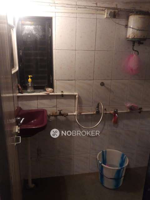 2 BHK Flat In Madhumahal Apartment For Sale  In Ghatkopar East