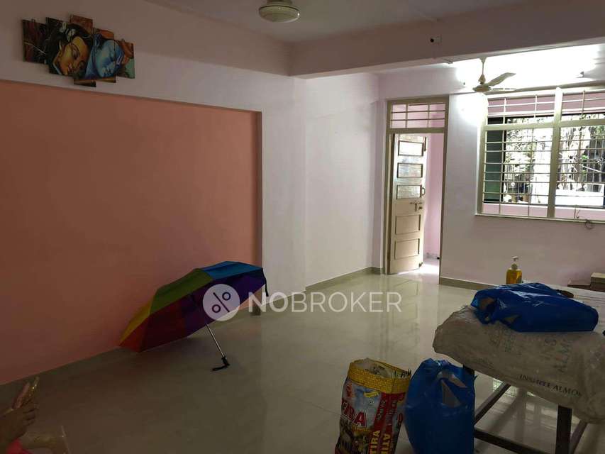 2 BHK Flat In Madhumahal Apartment For Sale  In Ghatkopar East