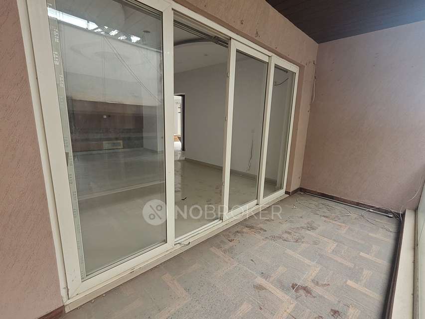 4 BHK Flat In Rudrani Aum Apartment For Sale  In Koramangala