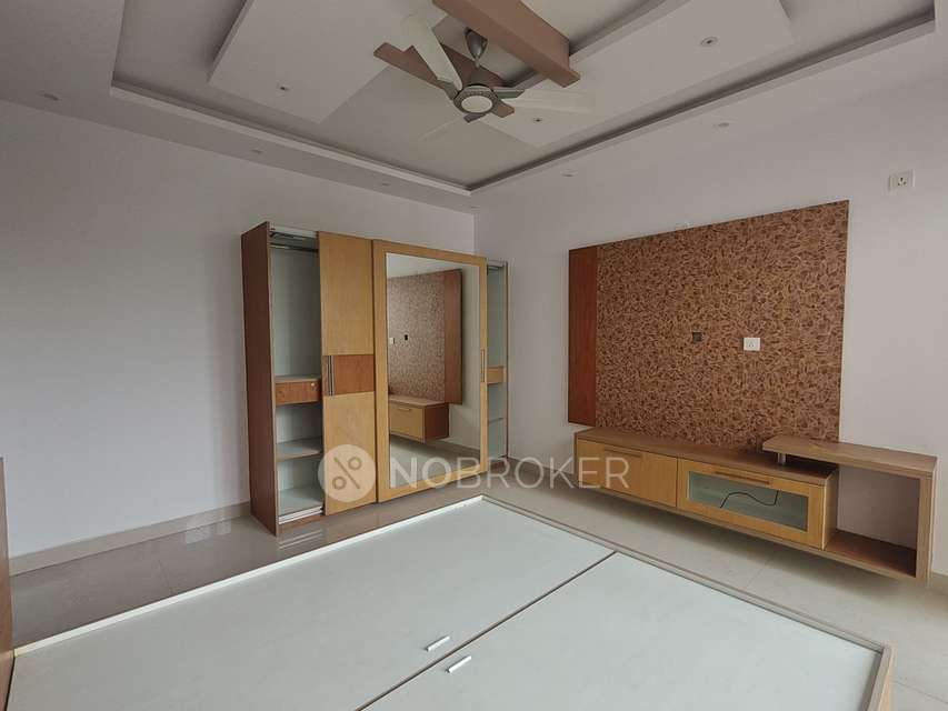 4 BHK Flat In Rudrani Aum Apartment For Sale  In Koramangala