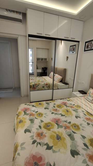 2 BHK Flat In Rustomjee Urbania For Sale  In Thane West