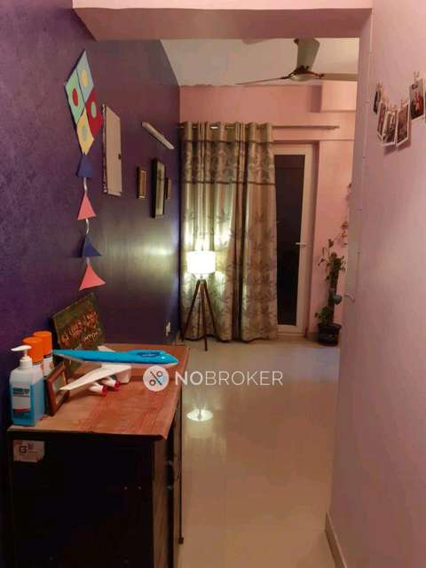 2 BHK Flat In Sethi Max Royal For Sale  In Sector-76