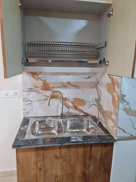 3 BHK Flat In New Colony, Sector 7 For Sale  In Sector 7